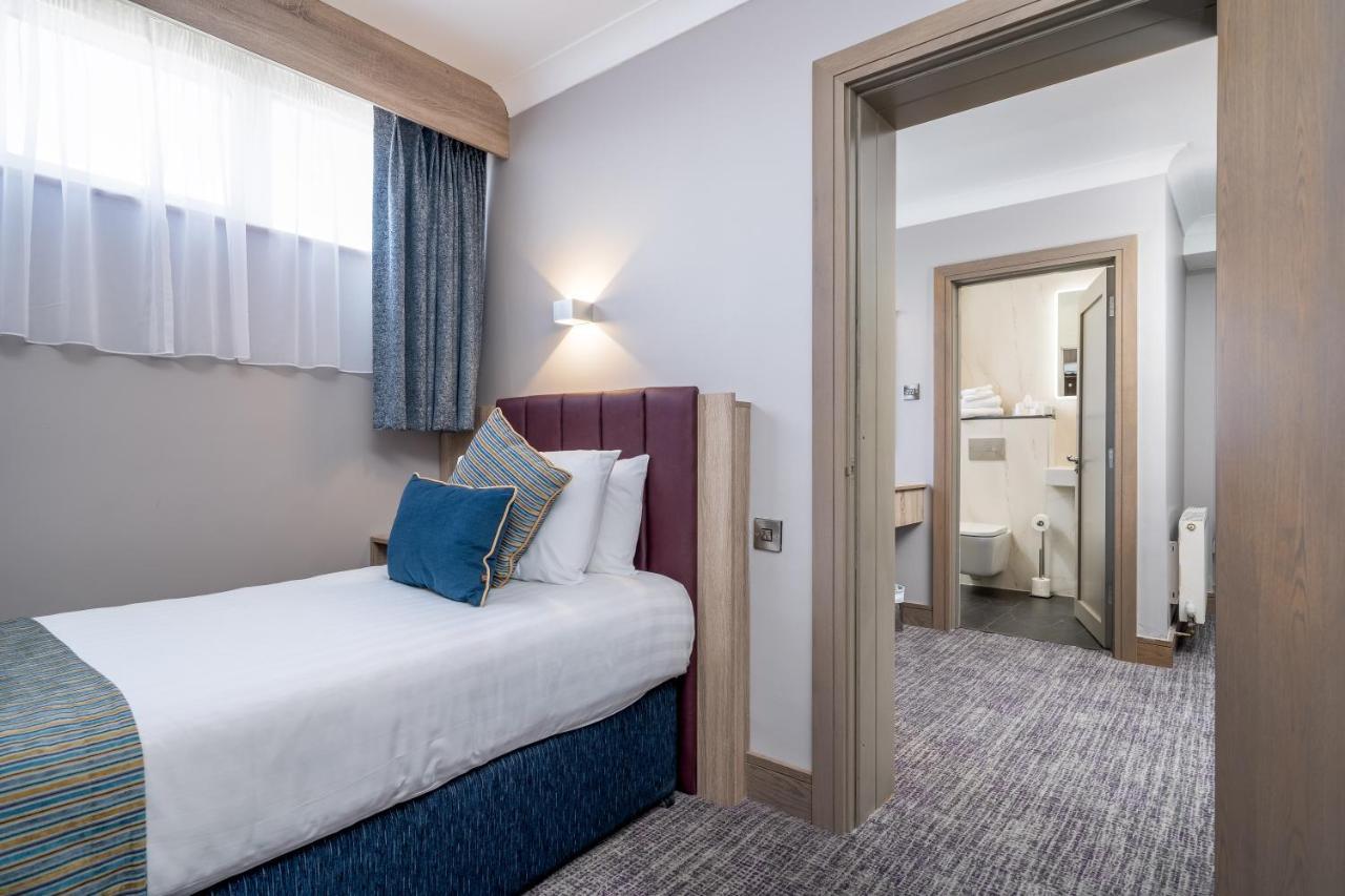 Rochestown Lodge Hotel Dun Laoghaire Ngoại thất bức ảnh