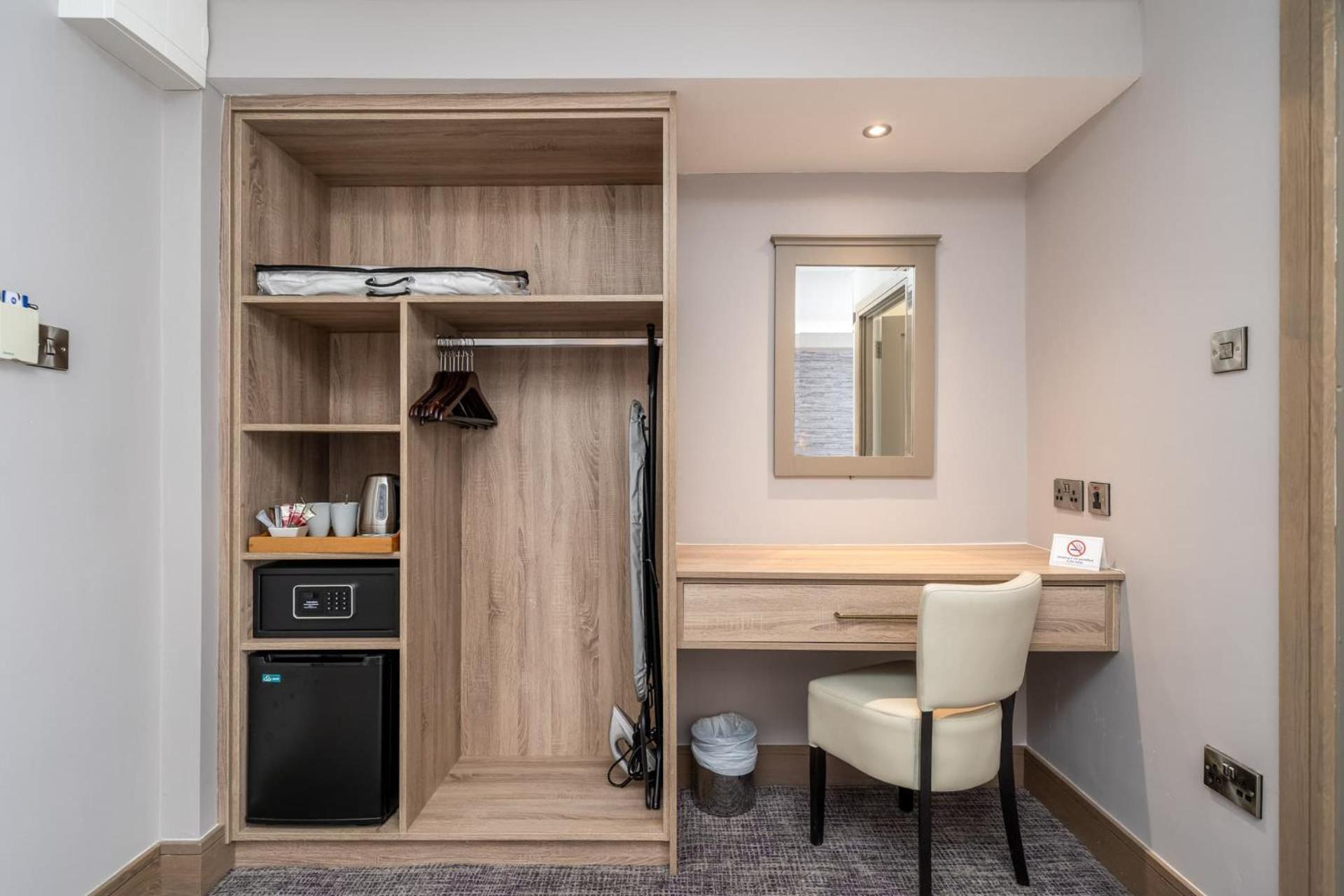 Rochestown Lodge Hotel Dun Laoghaire Ngoại thất bức ảnh