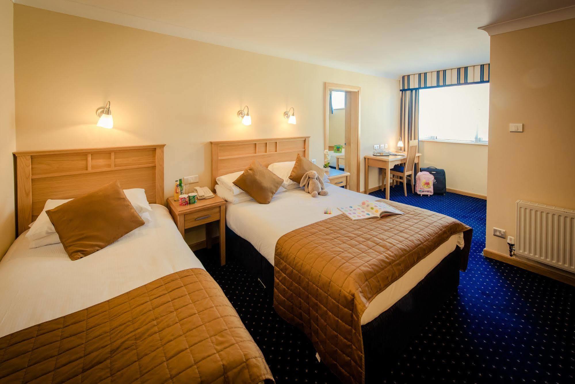 Rochestown Lodge Hotel Dun Laoghaire Ngoại thất bức ảnh